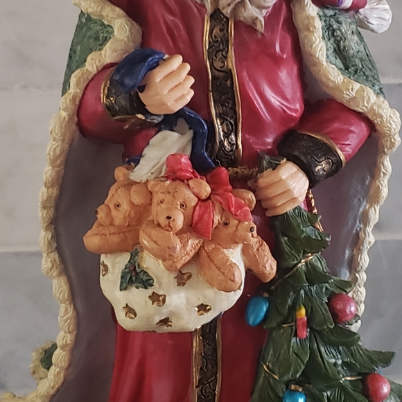 Vintage Santa Claus Figure with a Sack of Puppies & Christmas Tree, Hand Painted - Picture 3 of 11